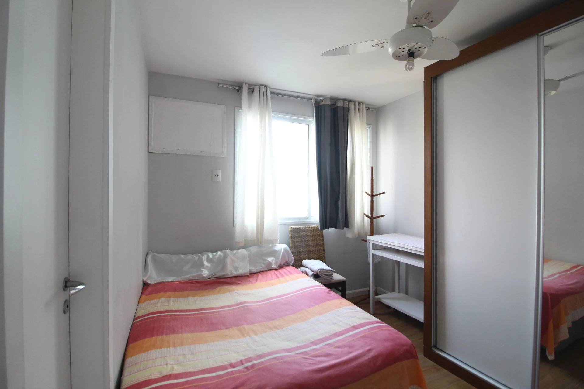 Furnished apartment, 80 m², with a washing machine — photo 4
