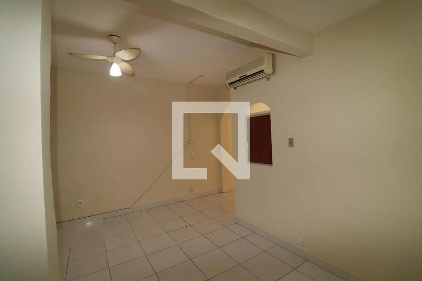 Apartment with 2 bedrooms, 1 bathroom and separate kitchen — photo 6