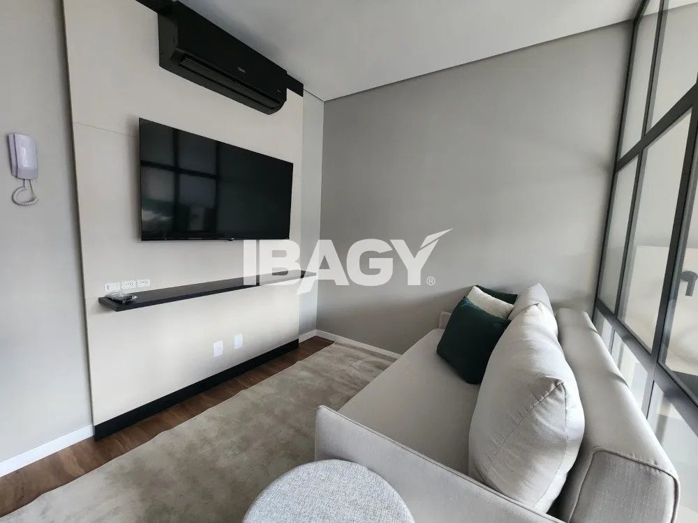 Studio mobiliado de 40 m² com cozinha integrada e 1 banheiro — photo 3