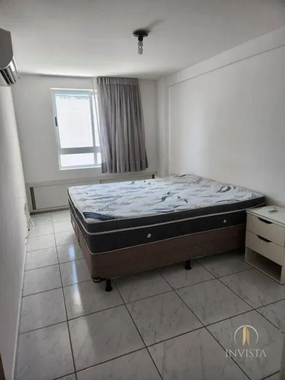 One-bedroom apartment in a building with a pool — photo 5