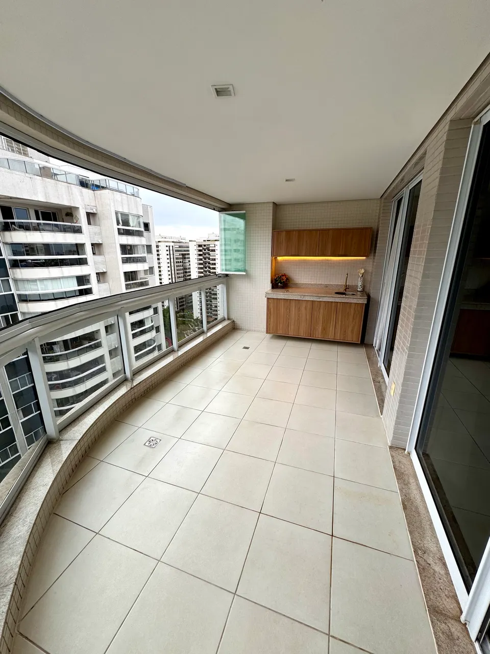 2-bedroom apartment with 3 bathrooms and 2 parking spots — photo 17