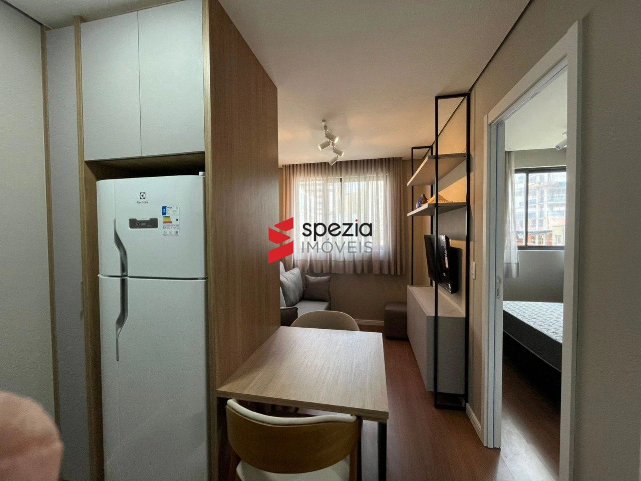 Apartamento mobiliado com 1 quarto, 38 m² e vaga — photo 2