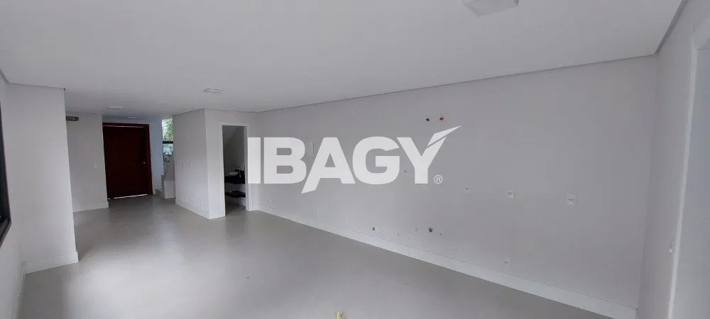House with 3 en-suite bedrooms and 2 parking spaces — photo 12