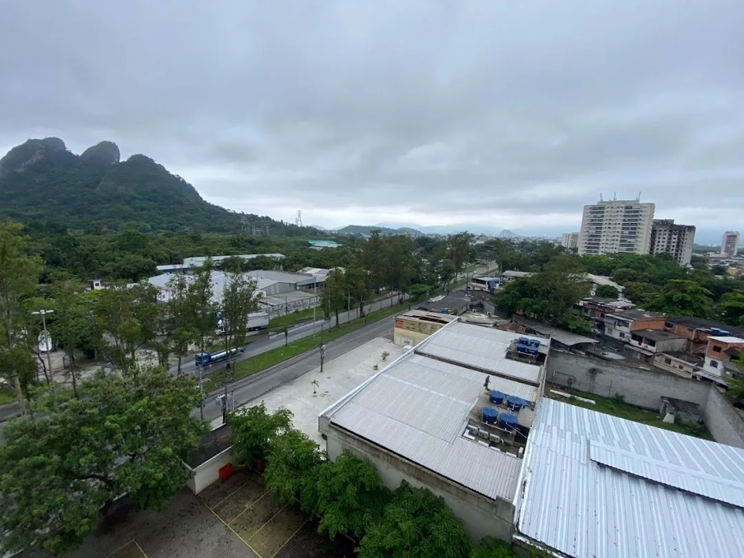 One-bedroom apartment with a mountain view in Rio de Janeiro — photo 13
