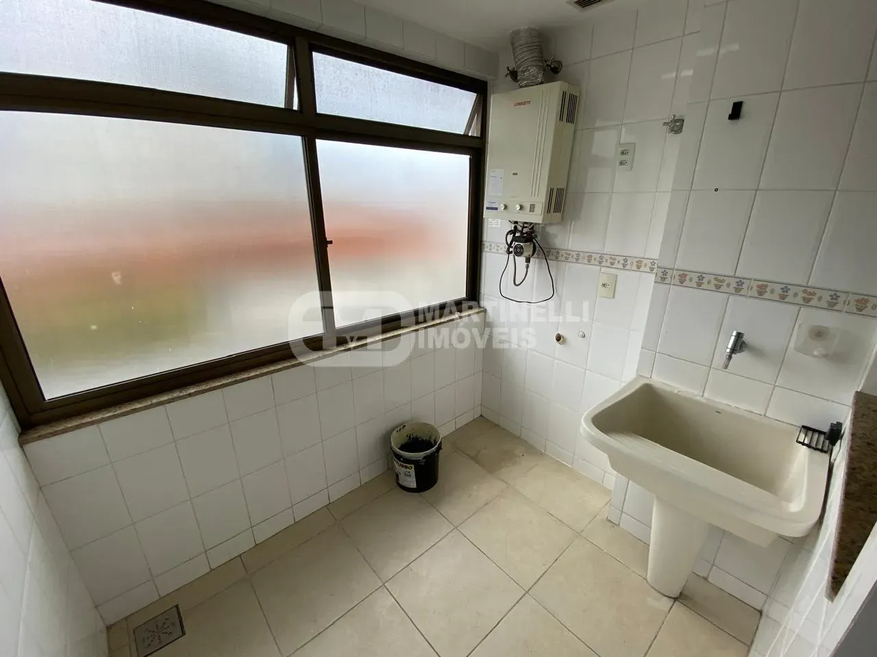 Unfurnished apartment with 3 bedrooms and 5 bathrooms — photo 22
