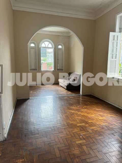 Street-level house with 5 bedrooms and private BBQ — photo 9