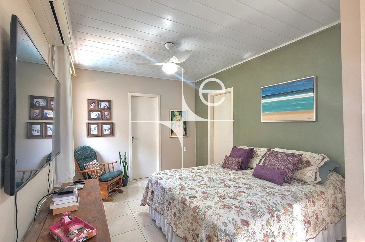 3-bedroom house with a grill on the balcony in Florianópolis — photo 10