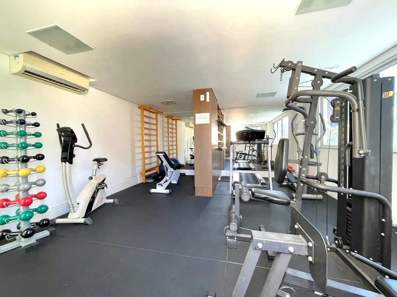 Furnished 2-bedroom apartment with balcony on the 8th — photo 12