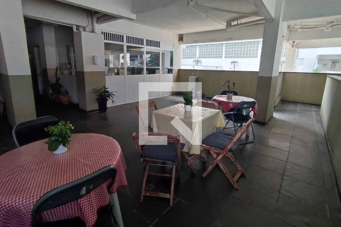 Furnished 2-bedroom apartment with open-plan kitchen — photo 28