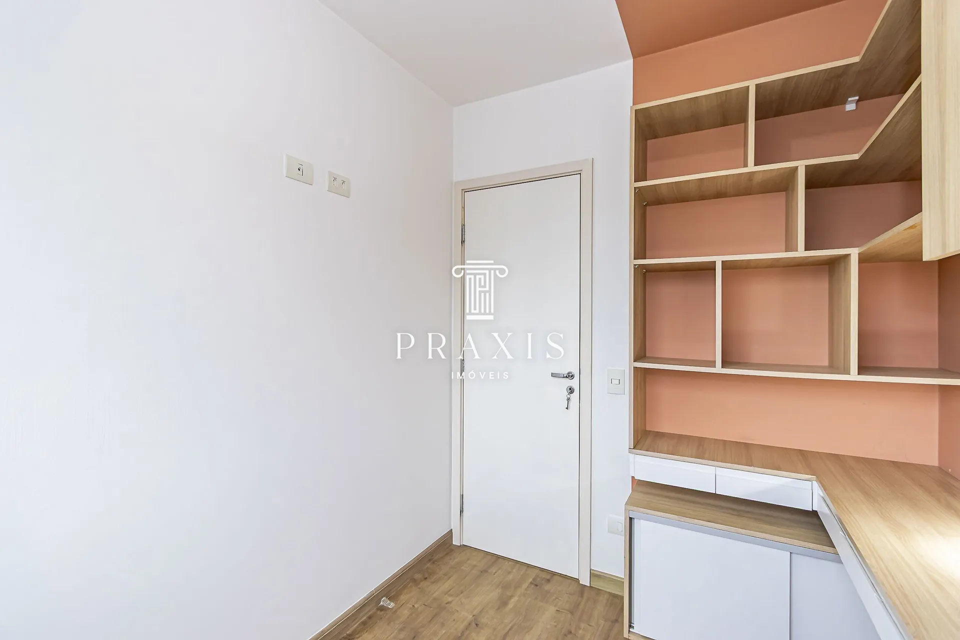 Home office in a 3-bedroom apartment, 66 m² — photo 25