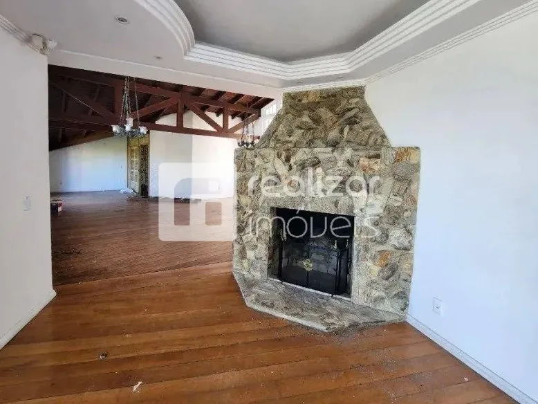 8-bedroom house with 566 m² and 4 covered parking — photo 21