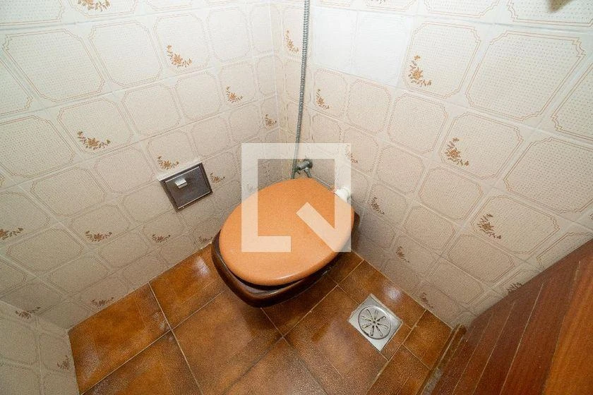 90 m² apartment with a park view and a bathtub — photo 41