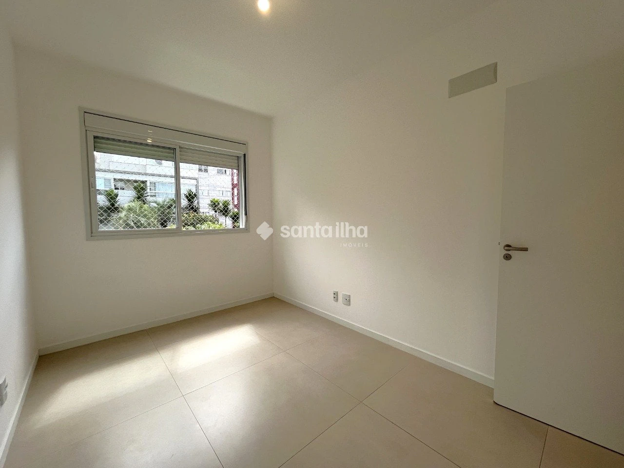 Балкон з грилем та 2 спальні: квартира 72 м² — photo 14