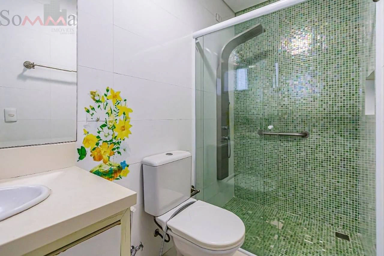 House, 323 m², with a private pool — photo 28