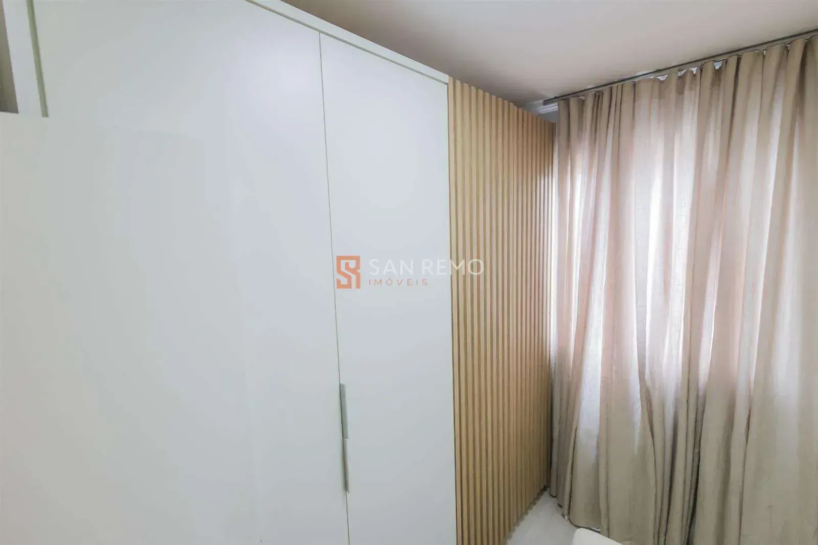 Apartamento mobiliado com 4 quartos e 230 m² — photo 54
