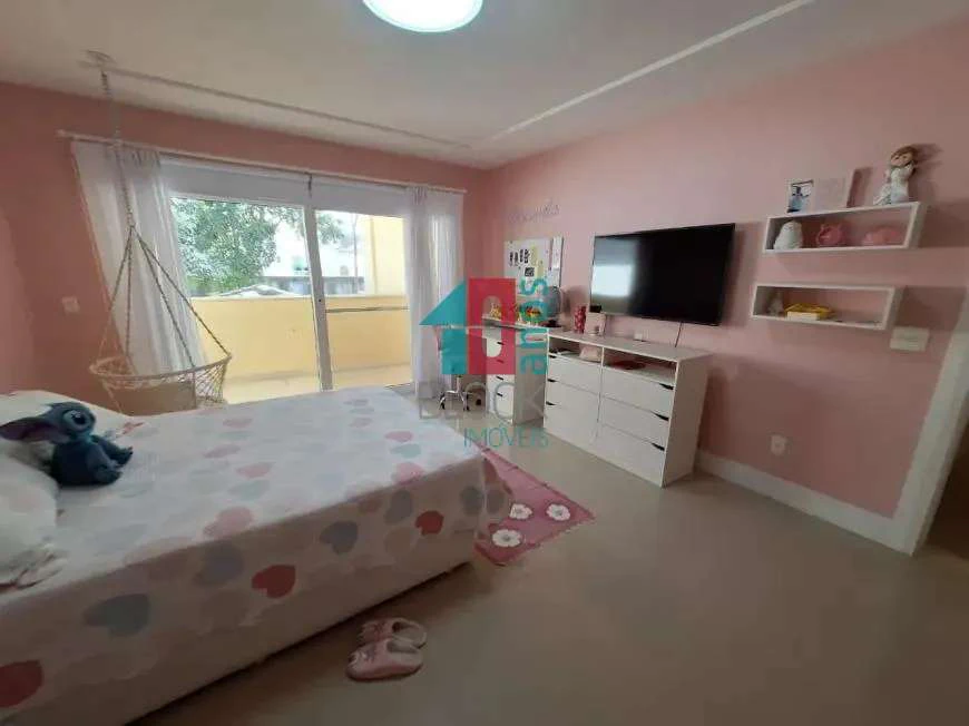 Будинок на 668 м² з 4 спальнями та власним садом — photo 30
