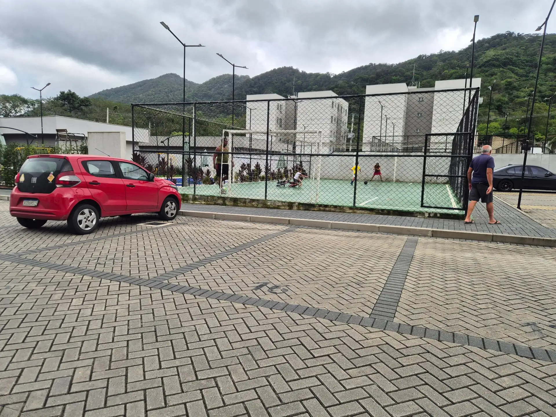 Apartamento mobiliado com 2 quartos e vista das montanhas — photo 3
