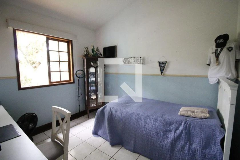 Casa de 700 m² con bañera y vestidor — photo 7