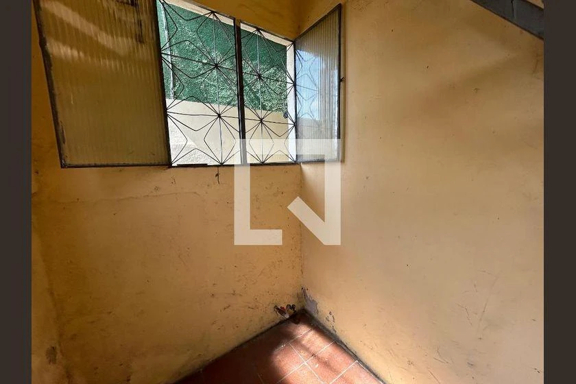 Casa de 44 m² e 1 quarto, Marechal Hermes
