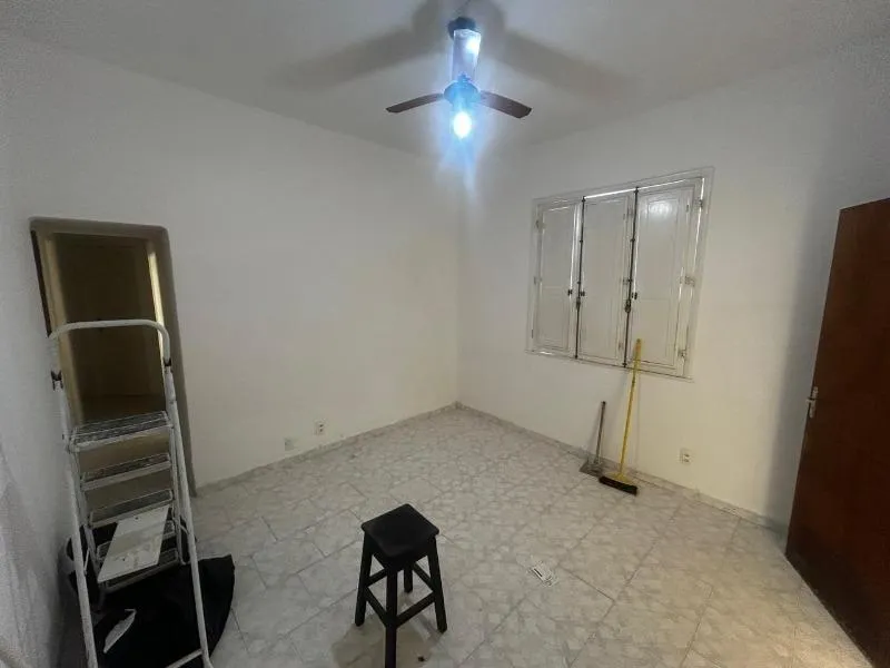 Casa com 3 dormitórios, 1 banheiro e cozinha fechada — photo 4