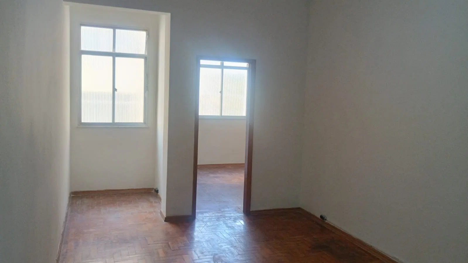 Apartamento de 2 quartos com 2 banheiros e cozinha fechada — photo 3