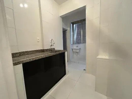 Apartment on the 2nd floor with wood or laminate floors — photo 9