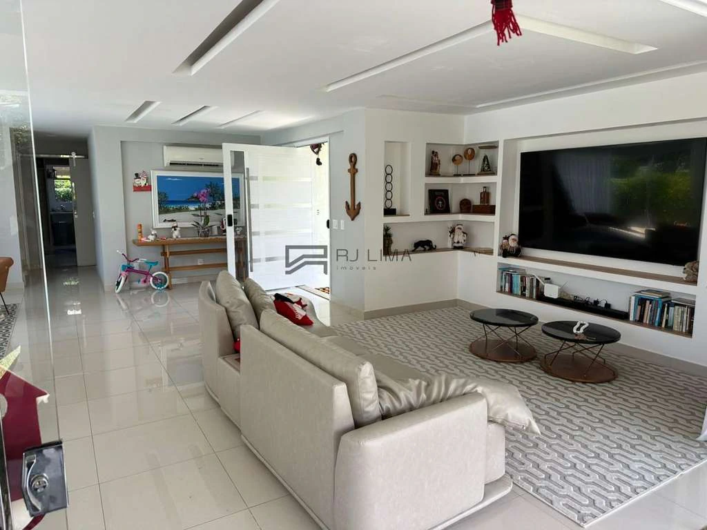 290 m² furnished house with 5 en-suites and 3 parking spaces — photo 3