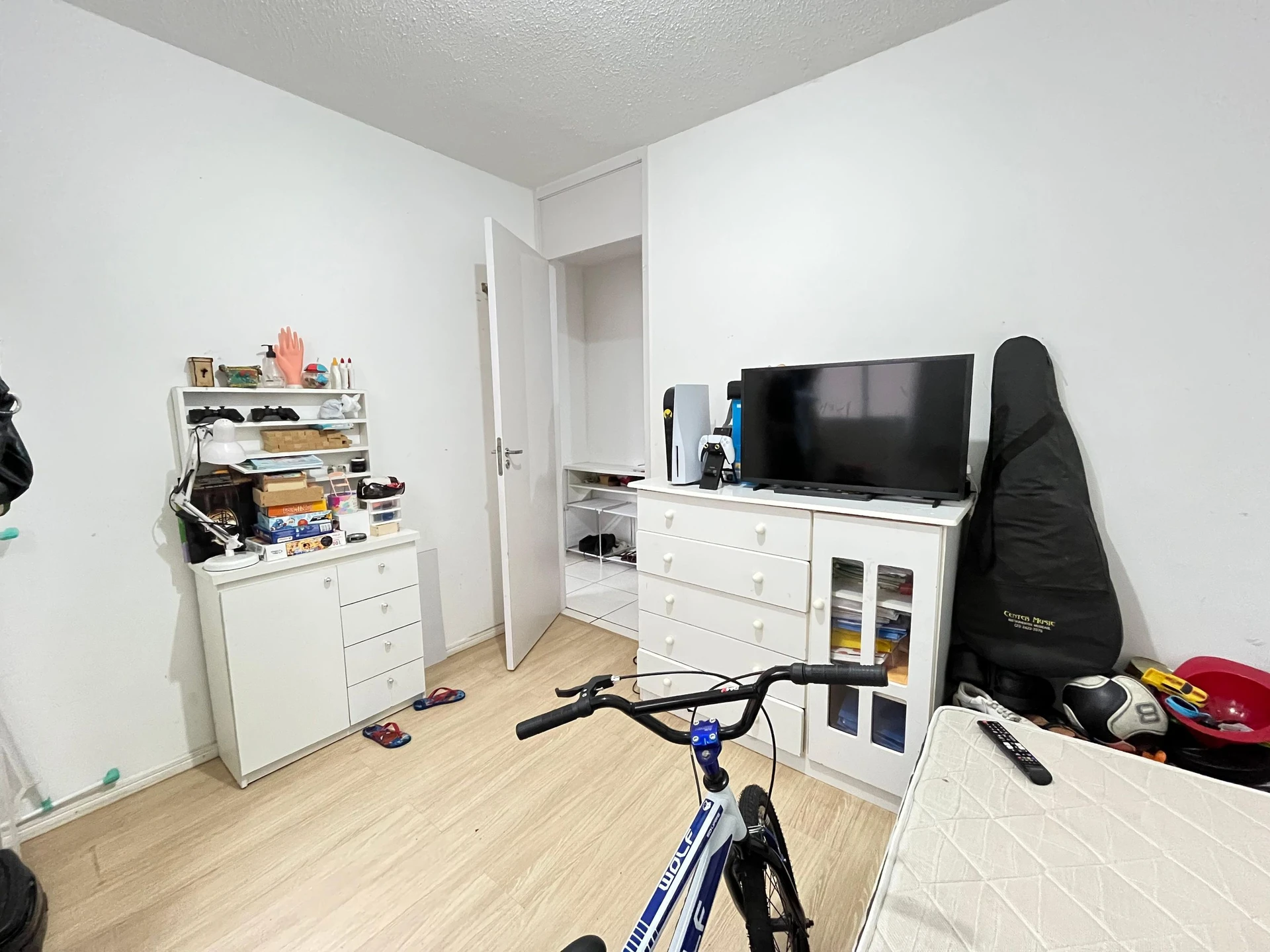 2-bedroom apartment with a washing machine — photo 7
