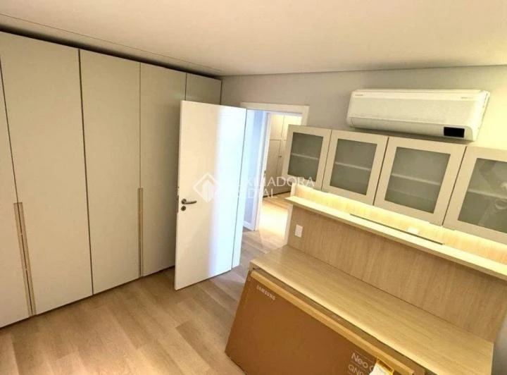 Apartamento de 137 m² con 3 dormitorios y cocina abierta — photo 4