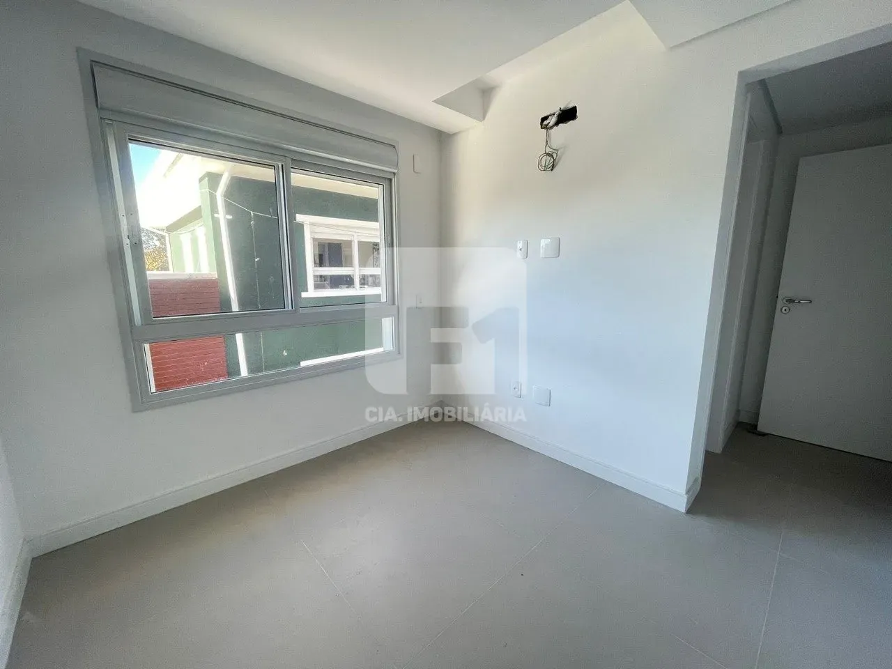 Дом 184 м² с 4 спальнями-сьютами и террасой — photo 13