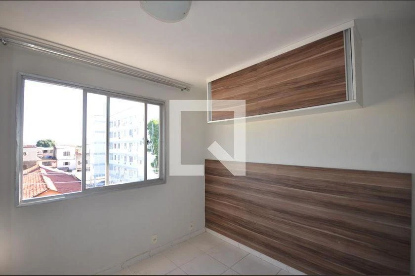 2-bedroom apartment with a glass shower box and pets allowed — photo 23