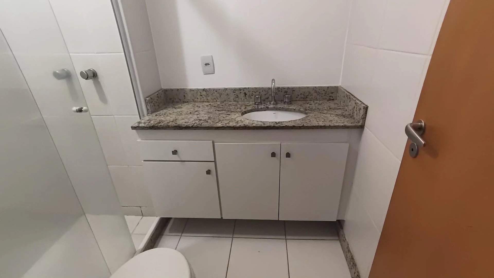 3-bedroom apartment with a mountain view — photo 6