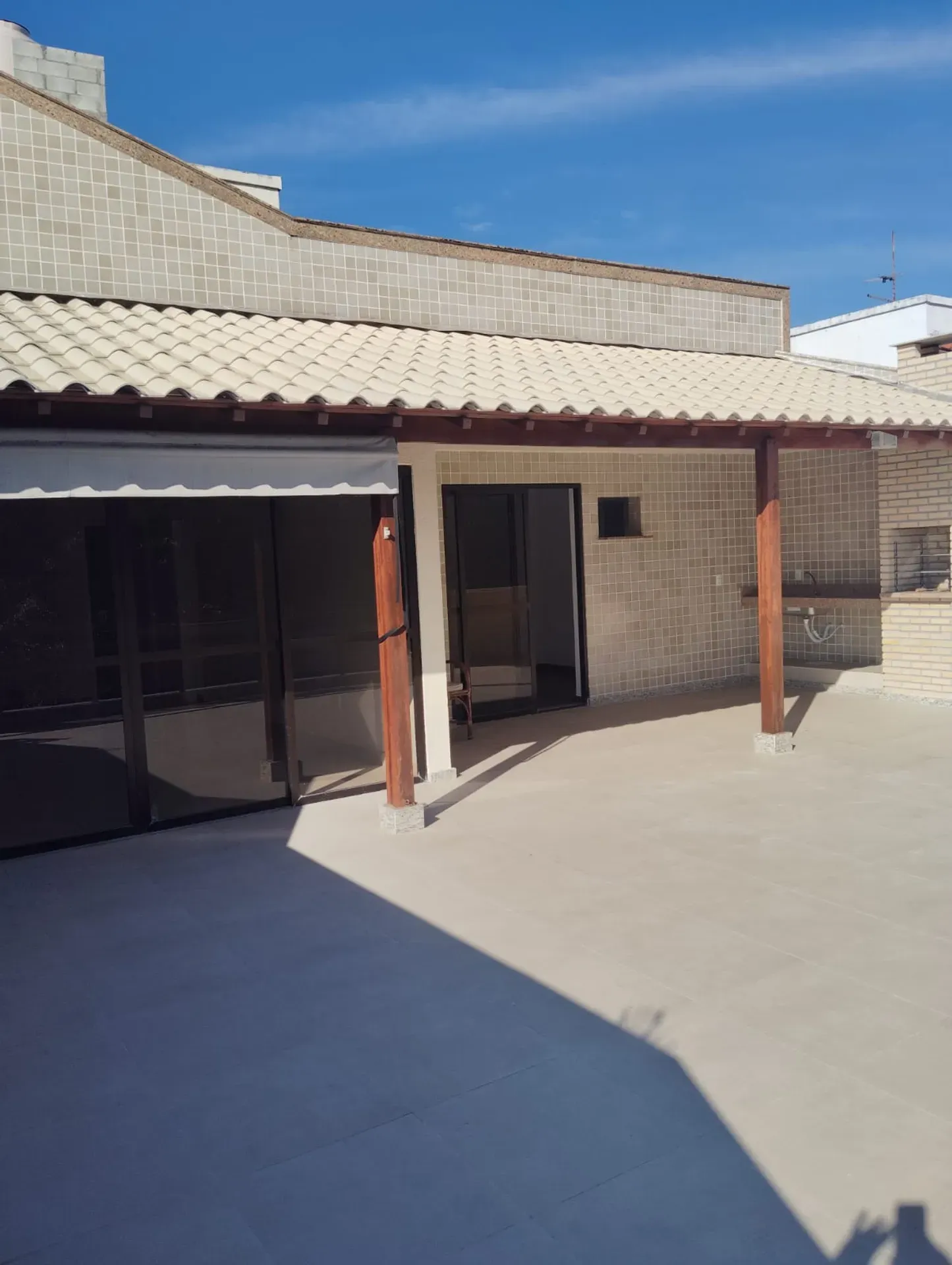 Apartment, 206 m², with a grill on the balcony — photo 6