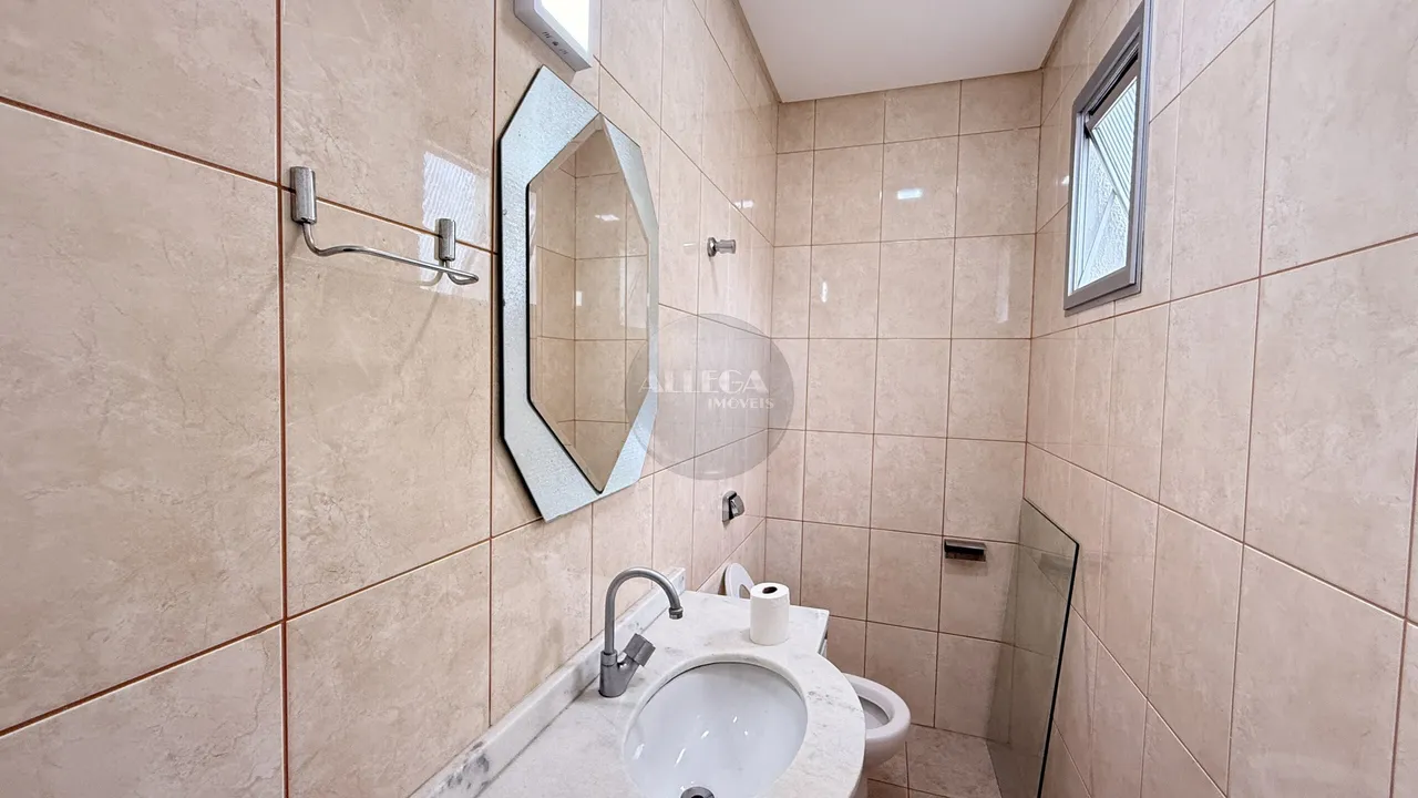 House with 4 bedrooms and a washing machine — photo 9