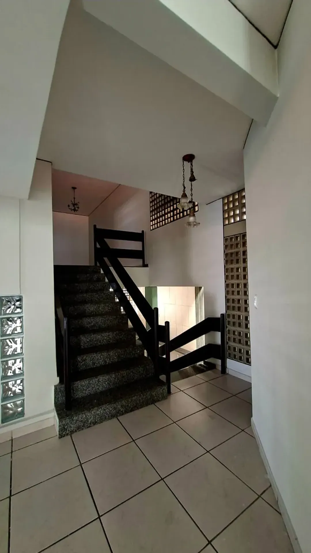 House with 4 en-suite bedrooms and electronic gate — photo 15