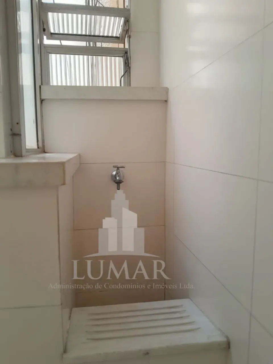 Apartamento sem mobília reformado com 2 quartos e vaga — photo 7