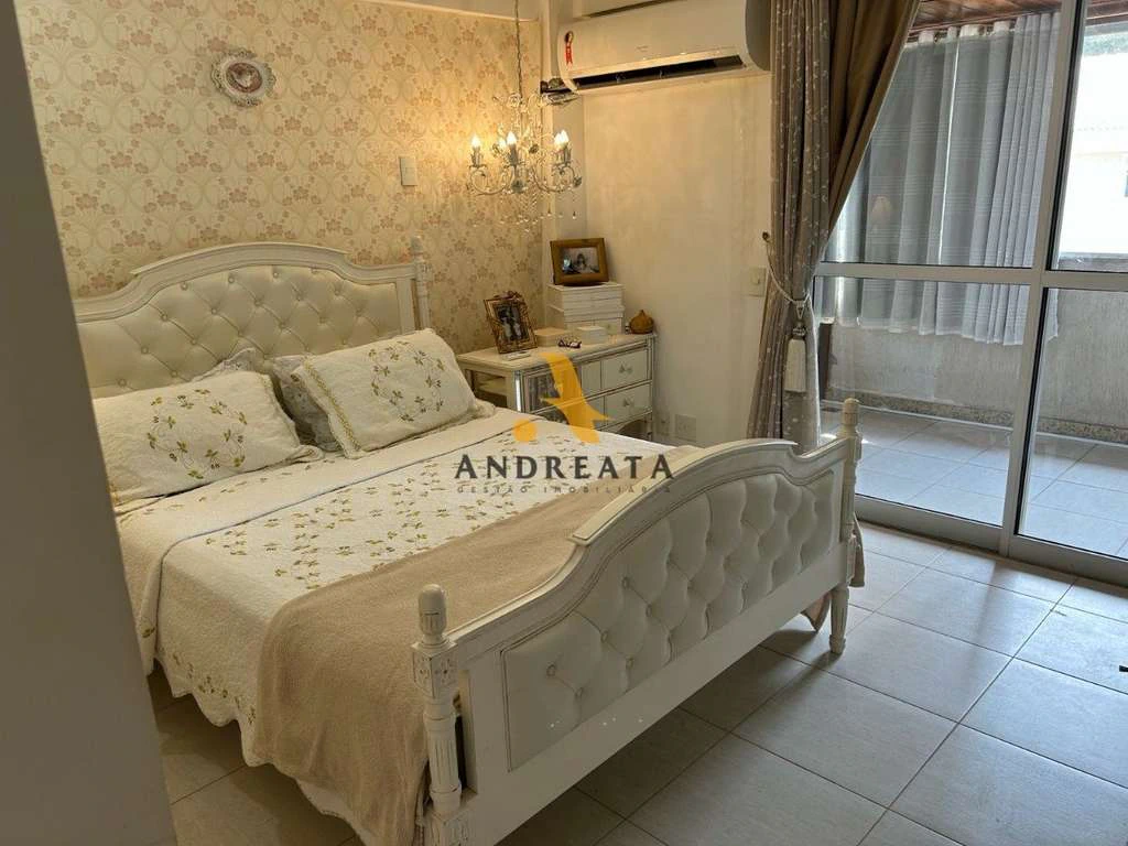 Unfurnished 6-bedroom house with 248 m² — photo 2