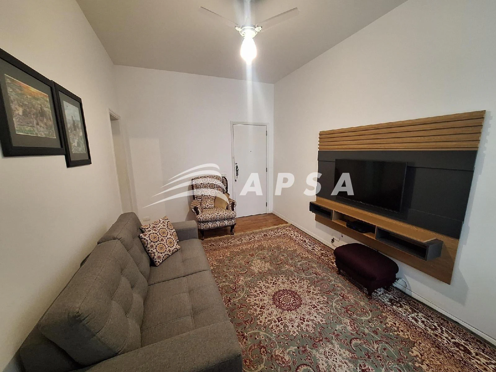 Furnished 2-bedroom apartment with 80 m² — photo 9