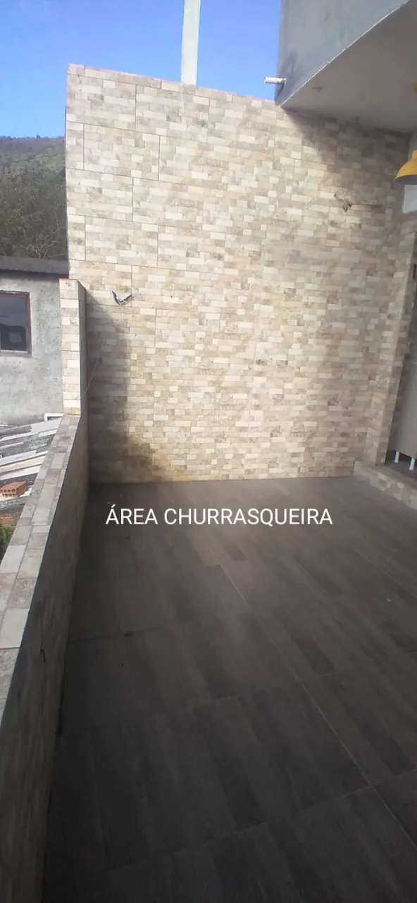 3-bedroom house with a grill on the balcony in Florianópolis