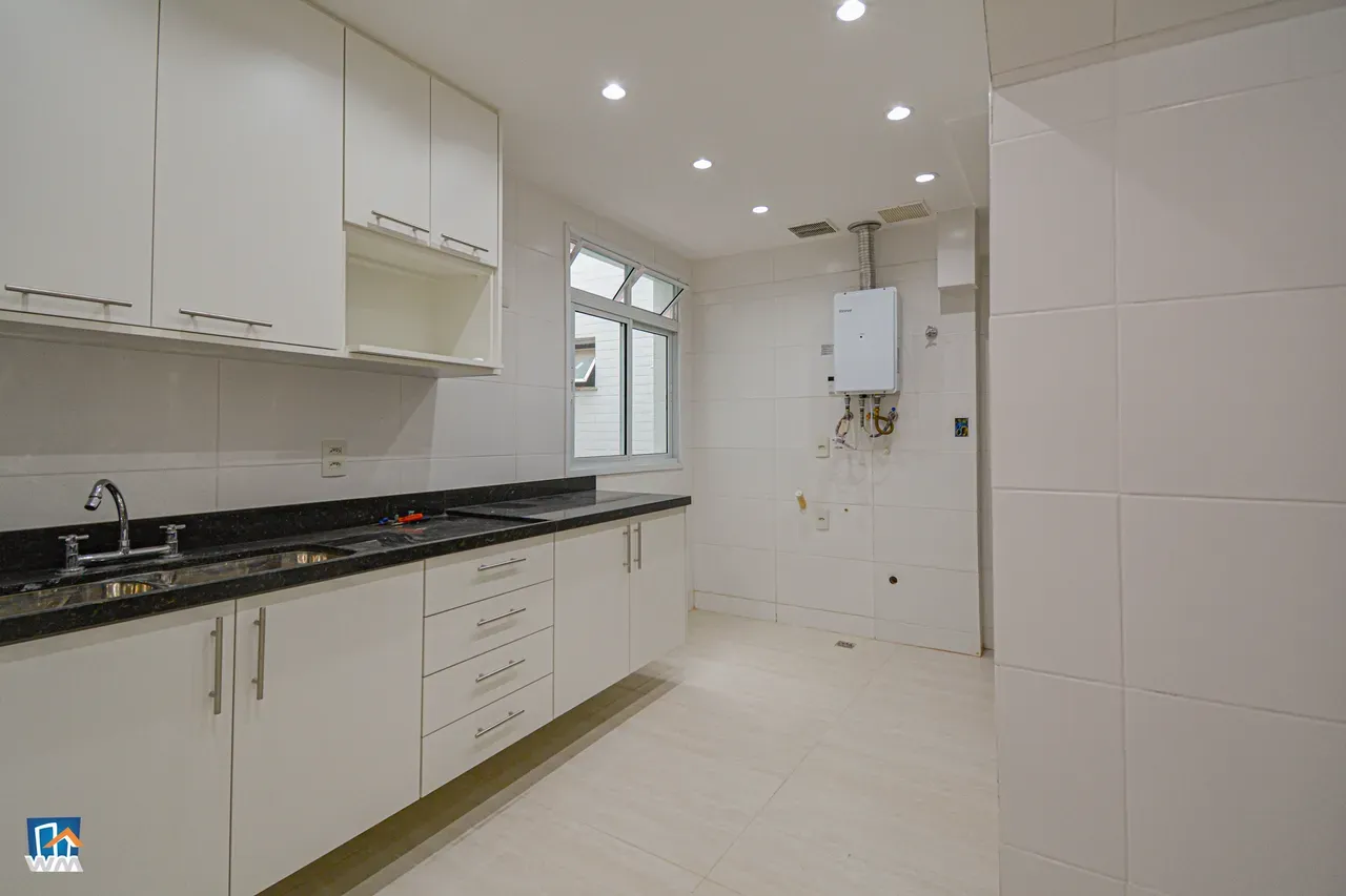 Duplex penthouse with 4 bedrooms and balcony — photo 23
