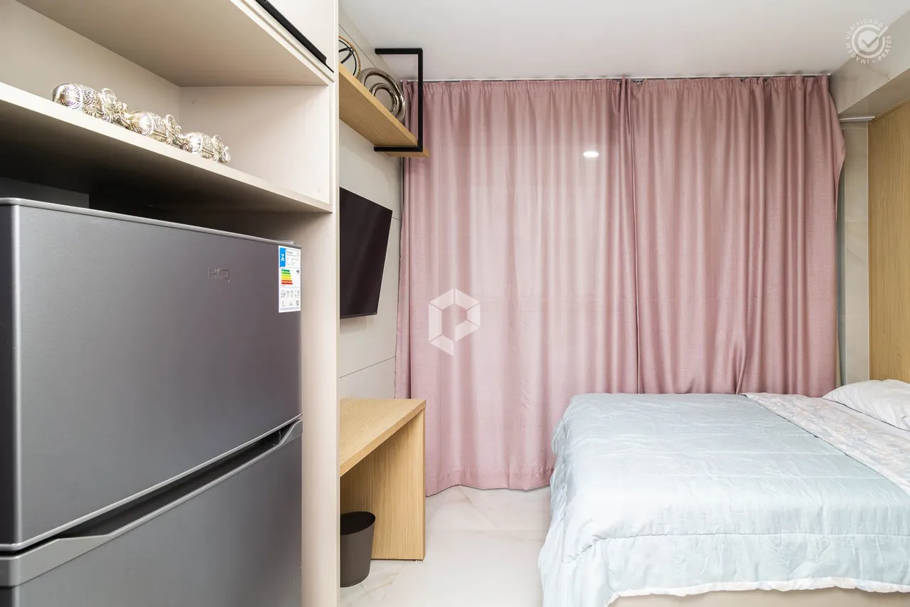 Furnished 1-bedroom apartment with balcony — photo 10