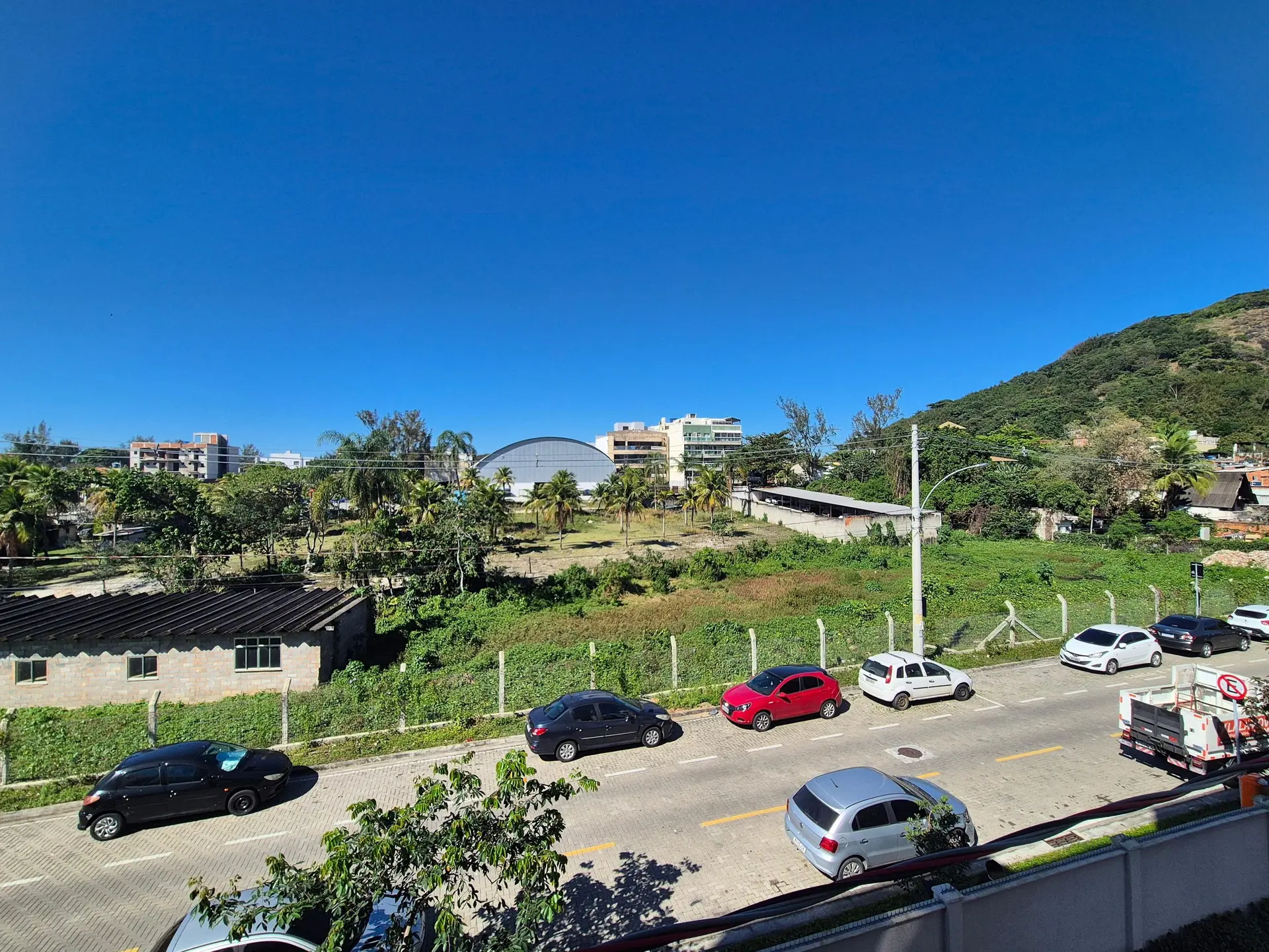 Apartamento com 3 quartos, 2 banheiros e varanda — photo 25