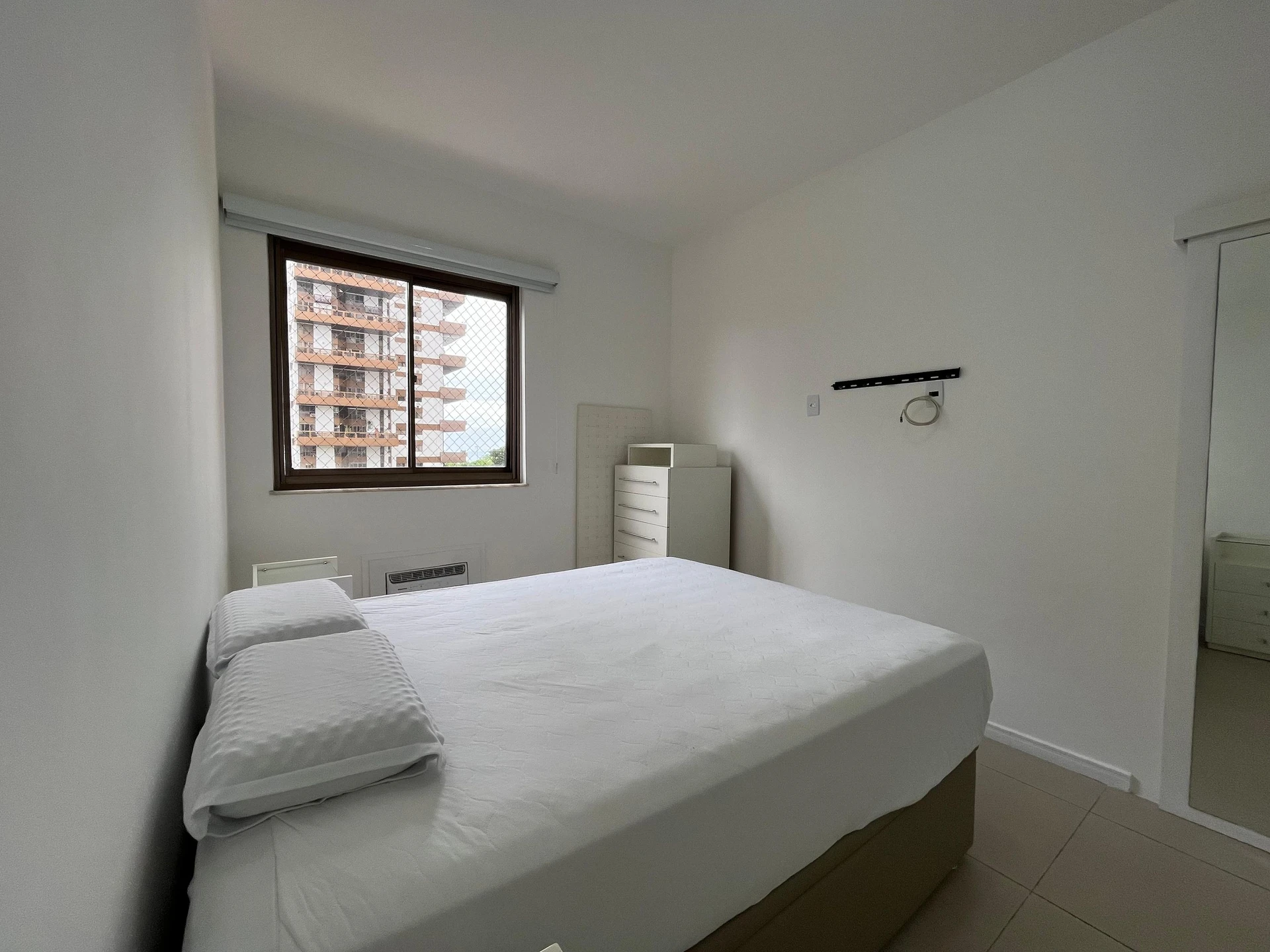 Mountain view in a 2-bedroom apartment, 70 m² — photo 13