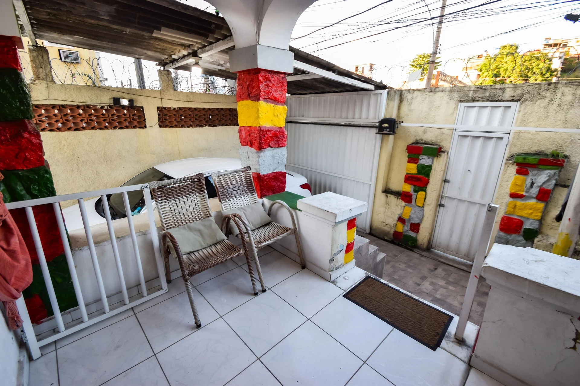 Furnished house with 4 bedrooms and 4 bathrooms — photo 66