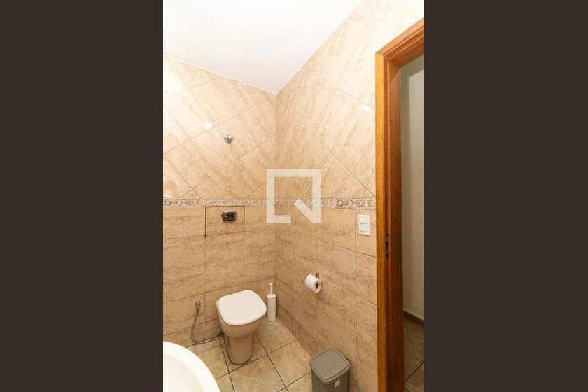Rental house with balcony, 4 bedrooms and 120 m² — photo 18