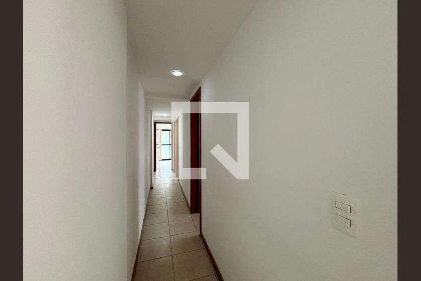111 m² rental apartment with 3 bedrooms and 2 parking spots — photo 27