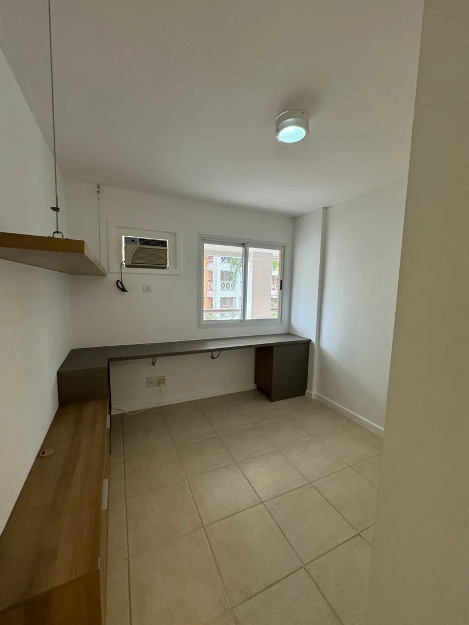 3-bedroom apartment in a building with a gym — photo 5