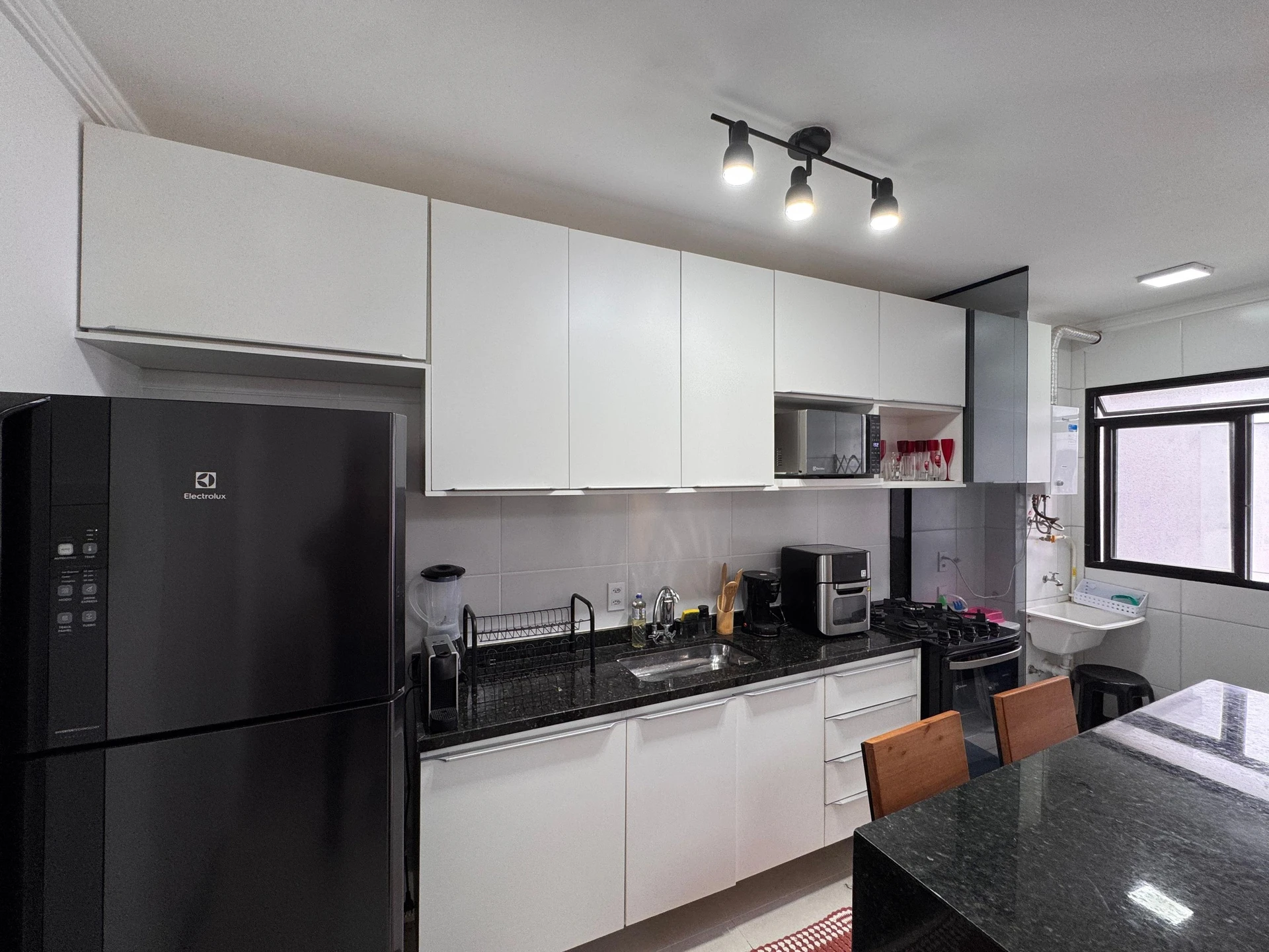 Furnished apartment, 49 m², with a mountain view — photo 11