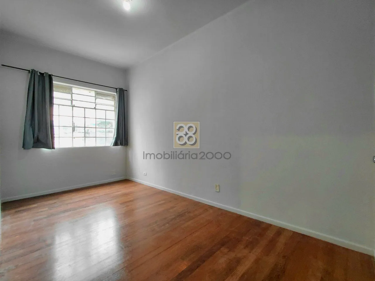 Apartment, 90 m², with wood or laminate floors — photo 14
