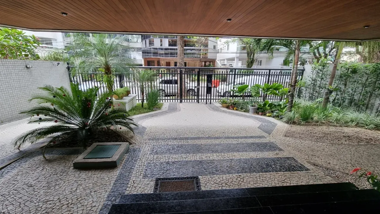 Apartamento com 3 quartos, 4 banheiros e 2 vagas — photo 29